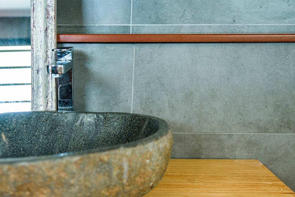 À Flan de Montagne | Salle de bain (détails)